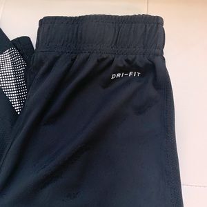 Boys Dri-Fit pants with pockets
